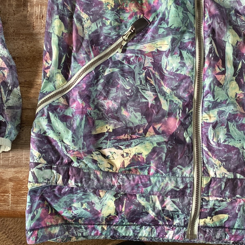 Lululemon packable jacket - Picture 5 of 16